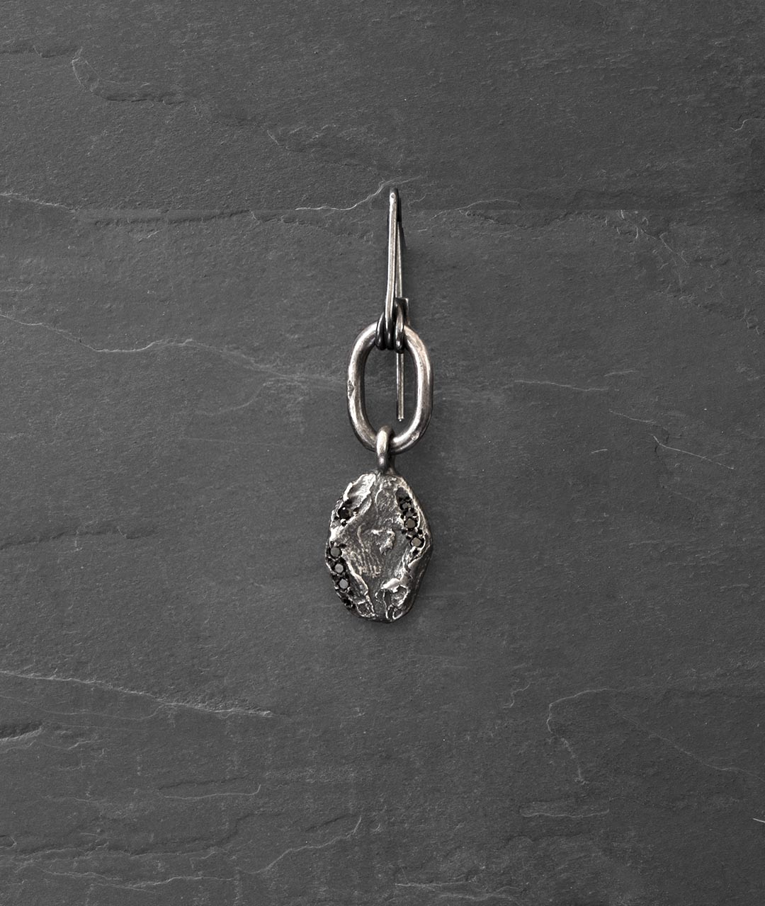 Melted stones earrings