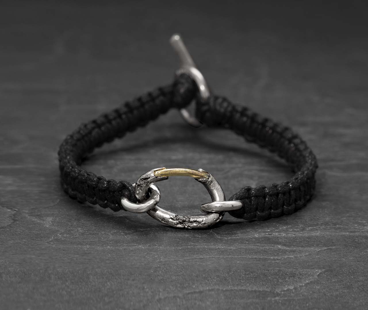 Chain links macrame bracelet