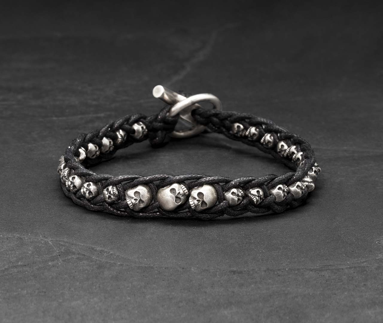 Single skull braid bracelet