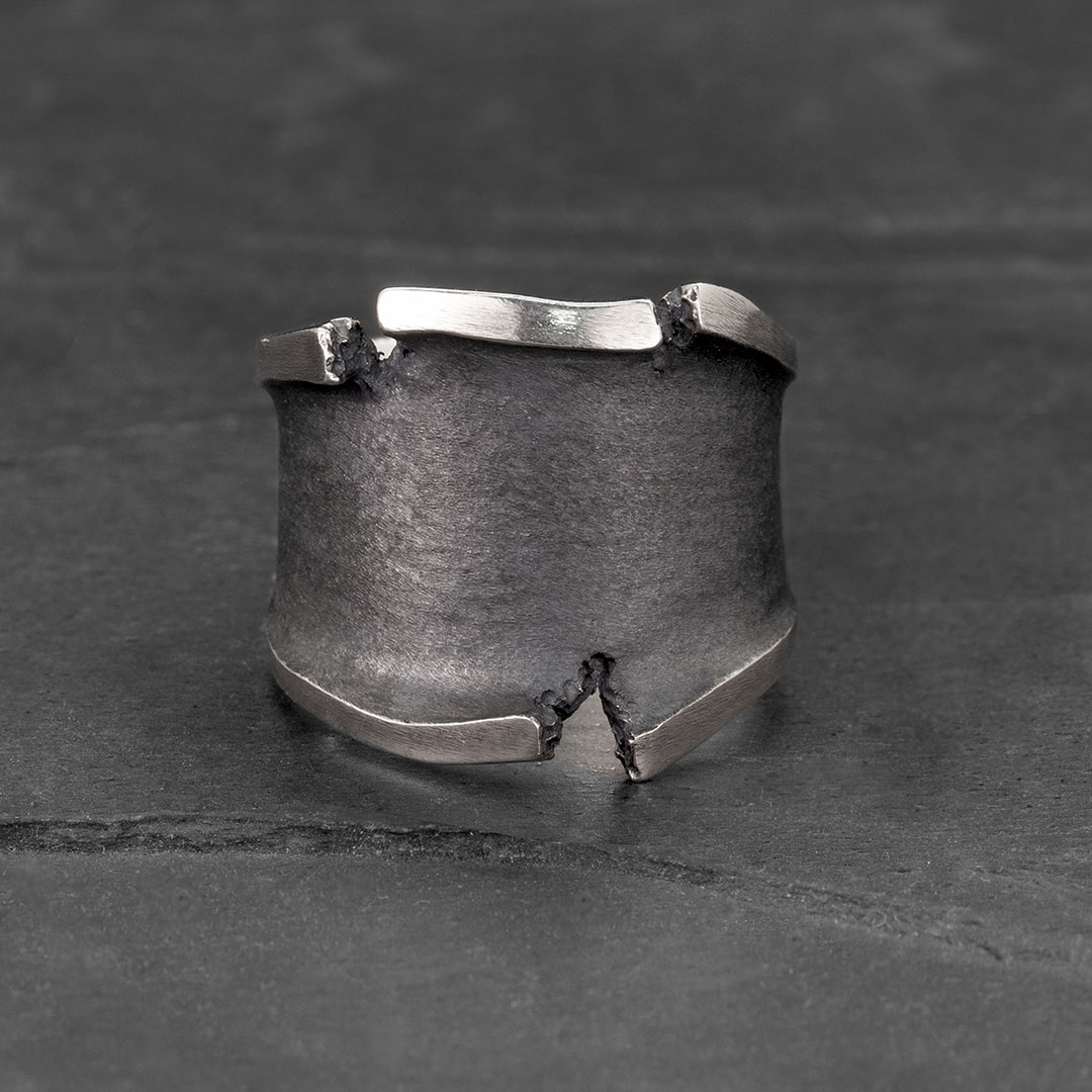 Torn edges ring