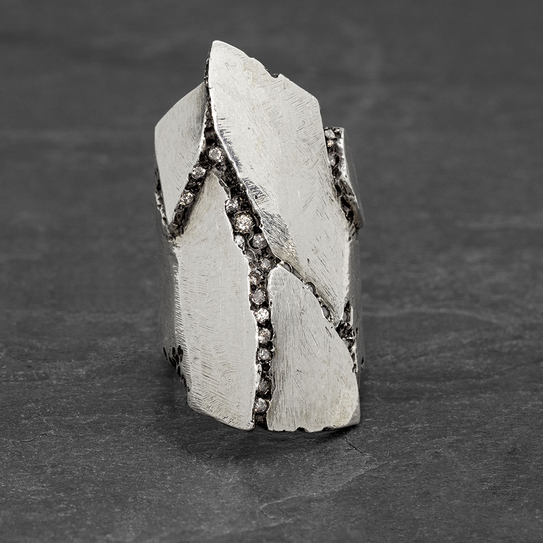 Ice grey shard ring