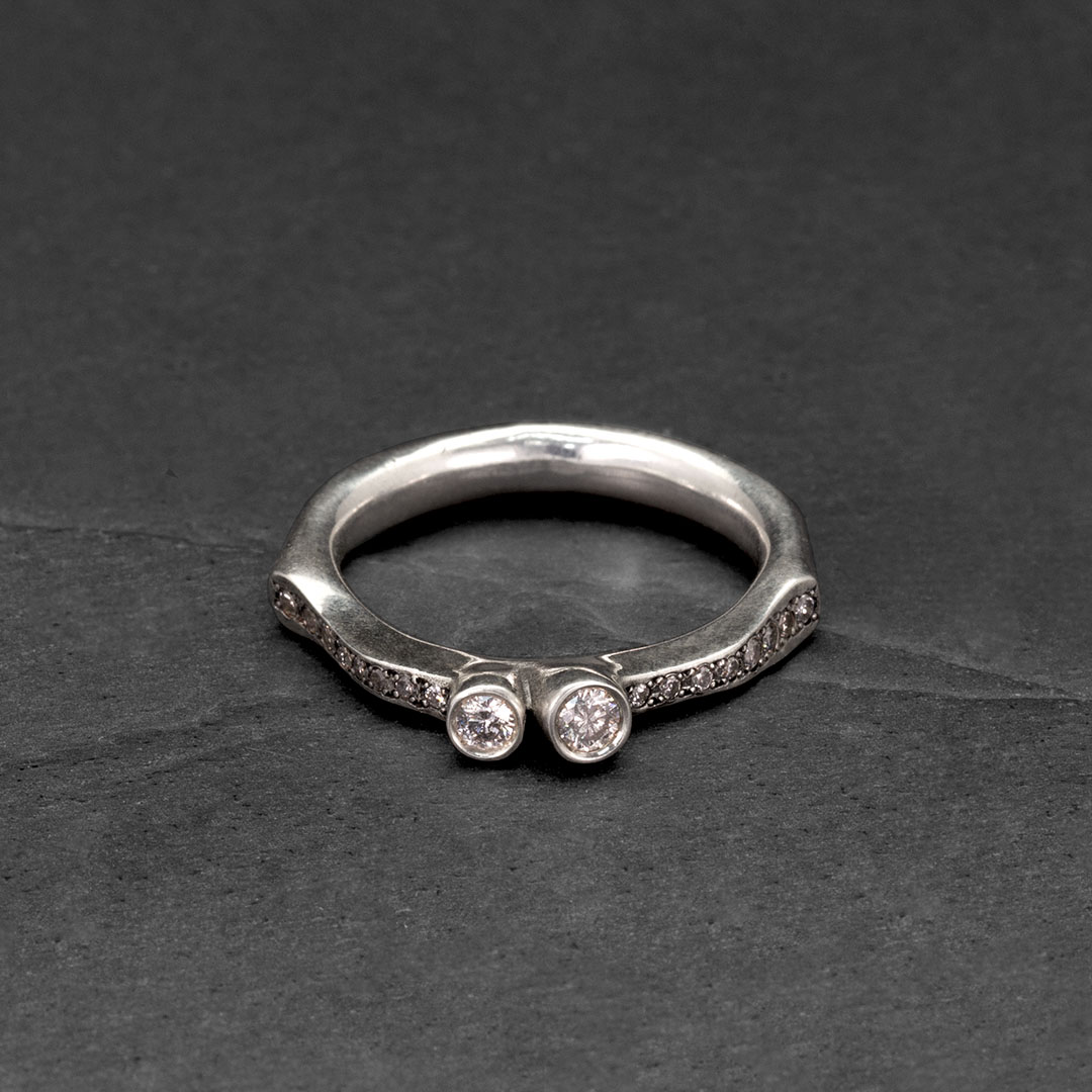 Grey arch ring