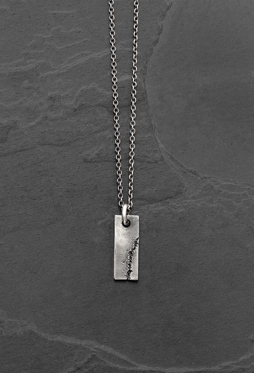 Fault necklace