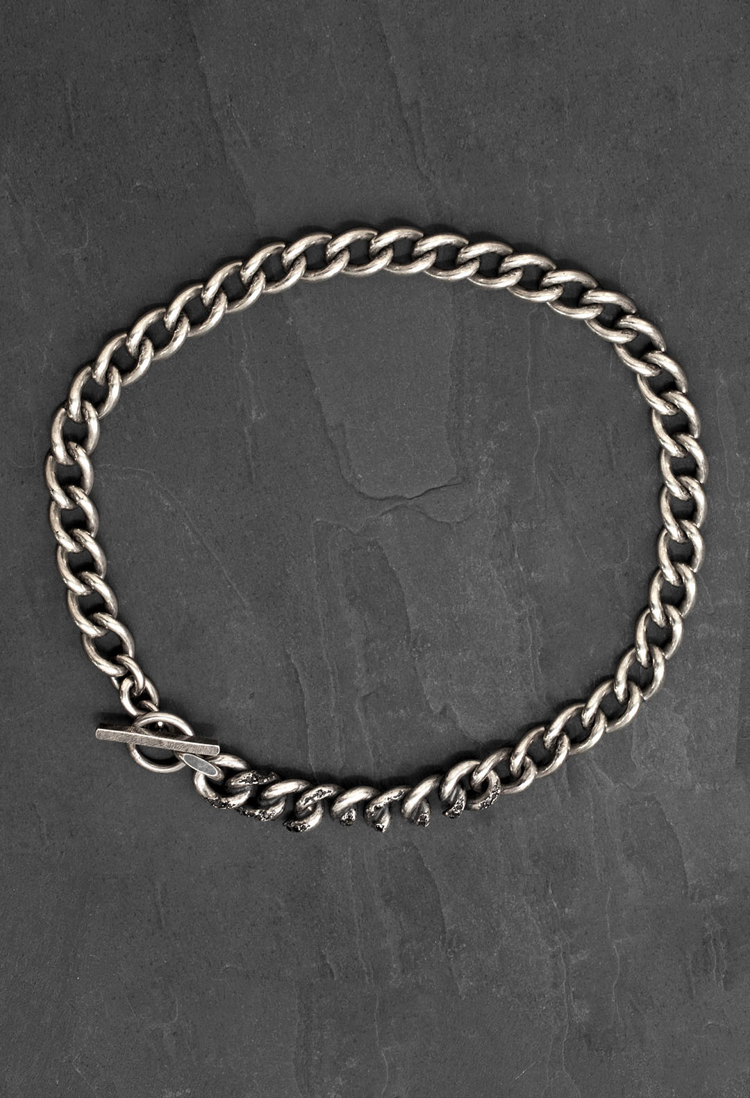 Rotten stones chain choker