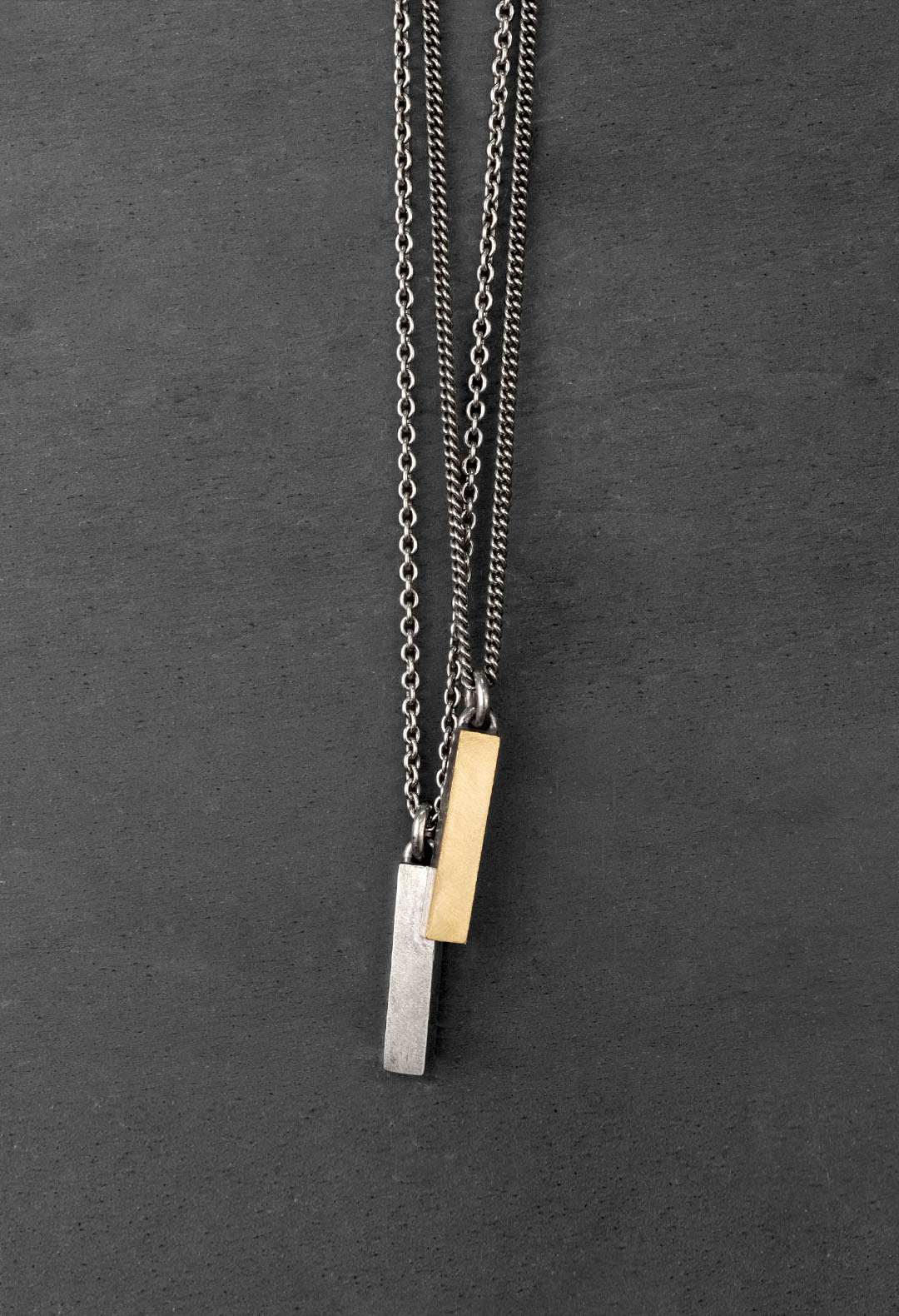 Double bar necklace