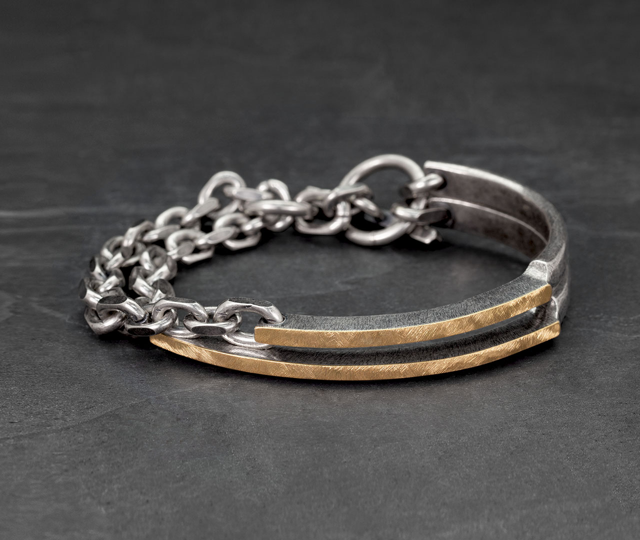 Double gold crest bracelet