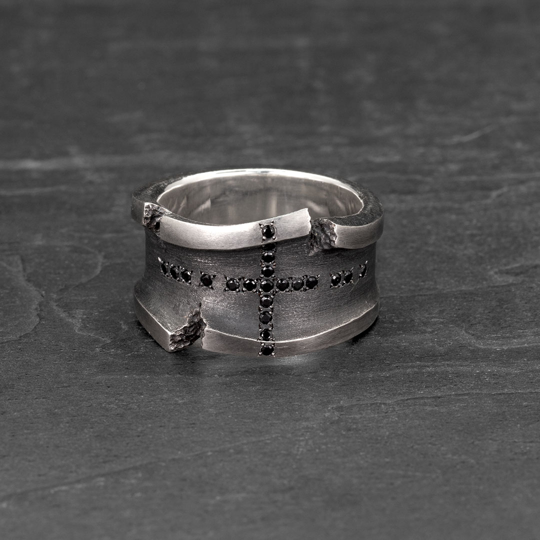 Cross torn edges ring